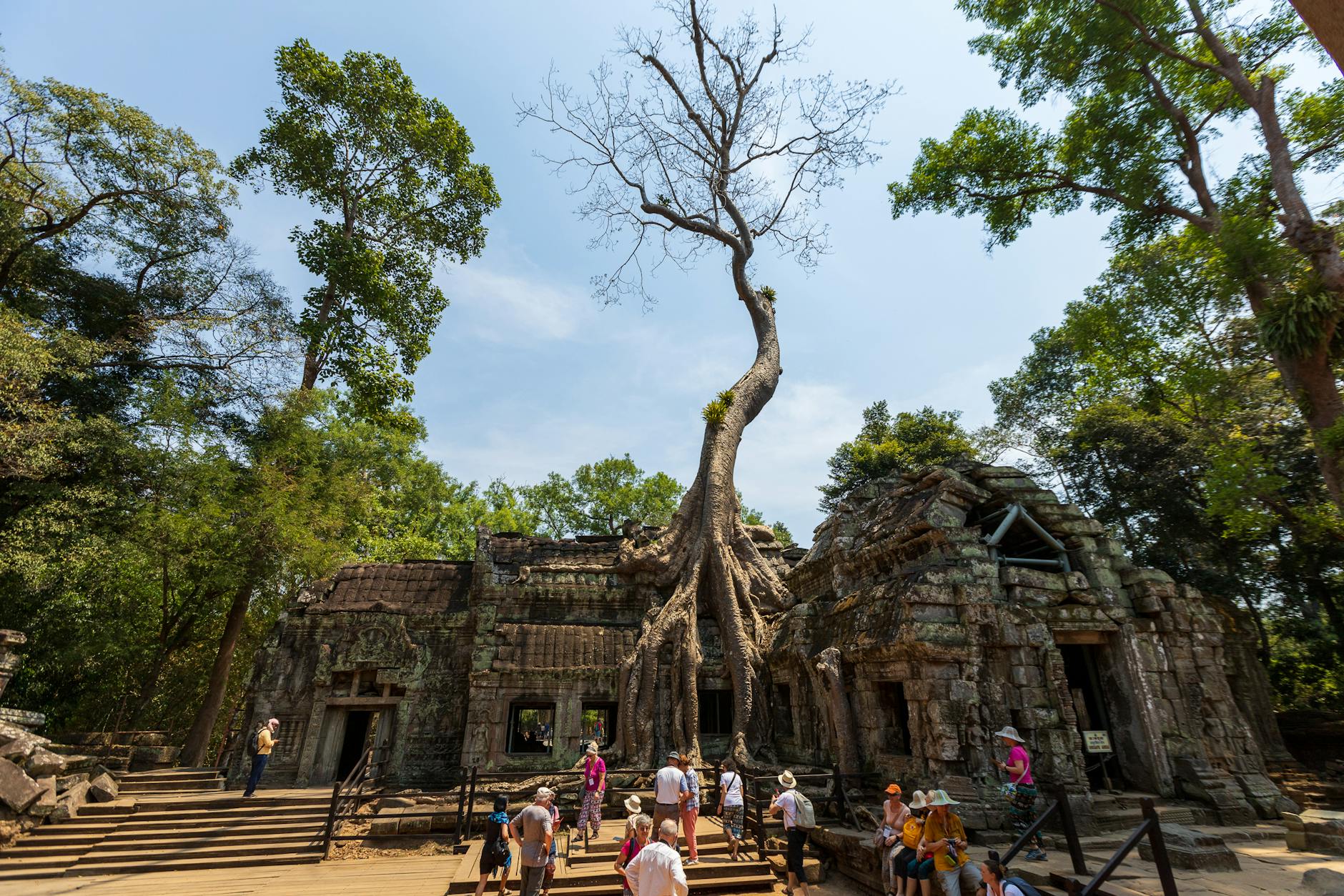 How to Capture Stunning Travel Photos in Hidden Destinations (2025 Guide)