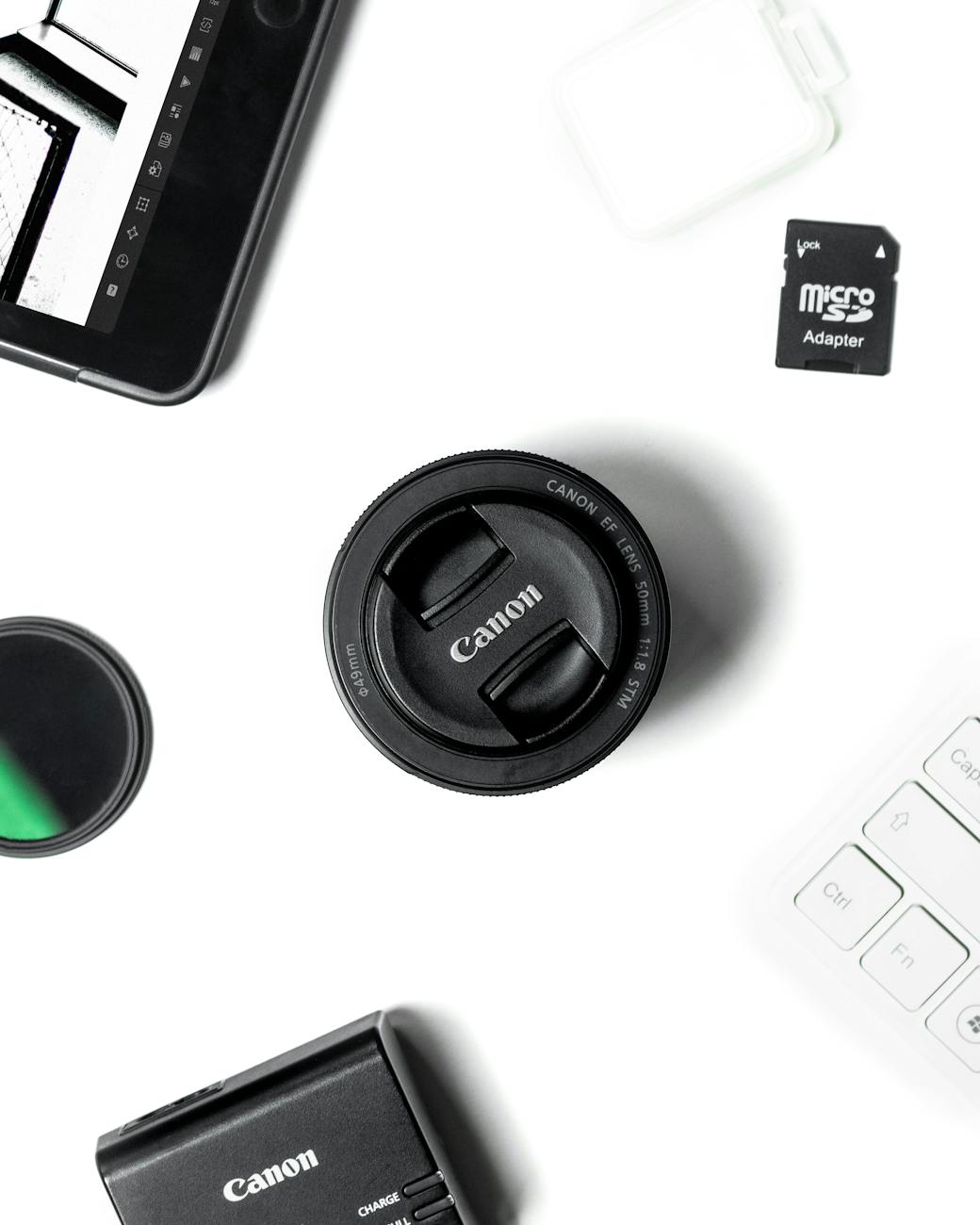 How to Back Up Photos While Traveling Without a Laptop (2025 Guide)
