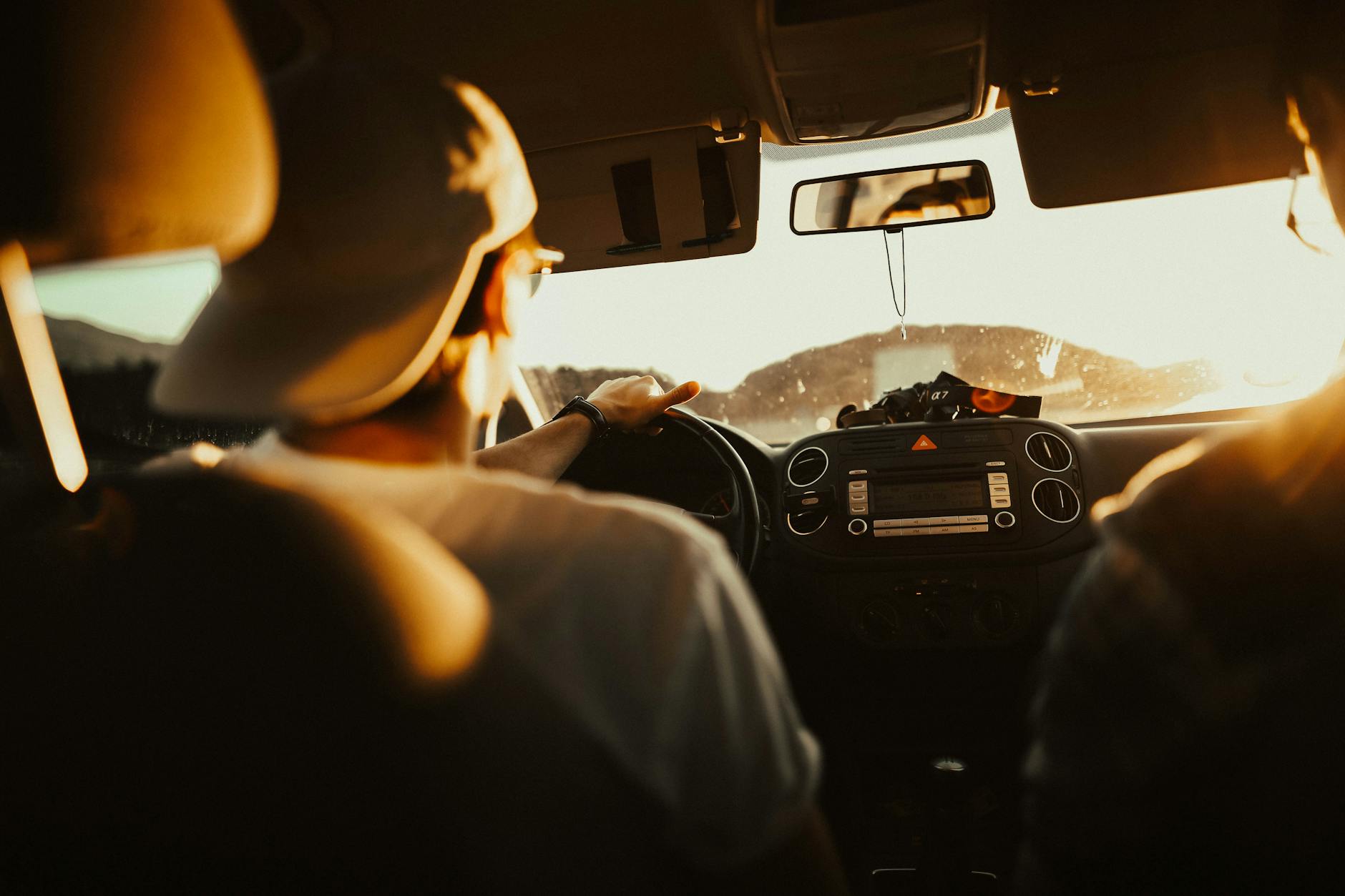 Solo Road Trip Essentials: Planning the Perfect Journey Alone