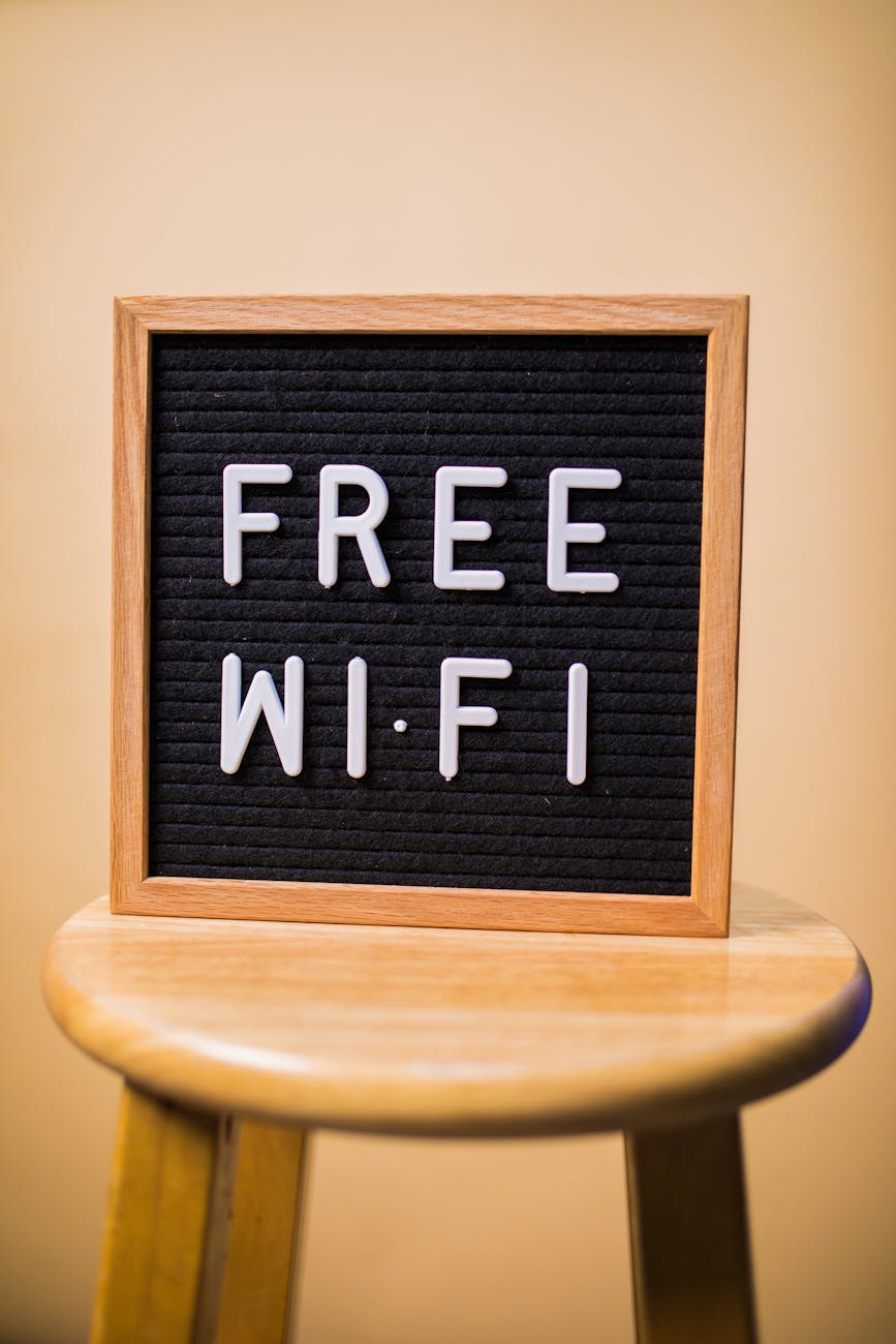How to Secure Your Data When Using Public Wi-Fi While Traveling